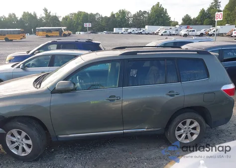 2011 Toyota Highlander Se V6 из США, поврежденный, VIN 5TDBK3EHXBS087599